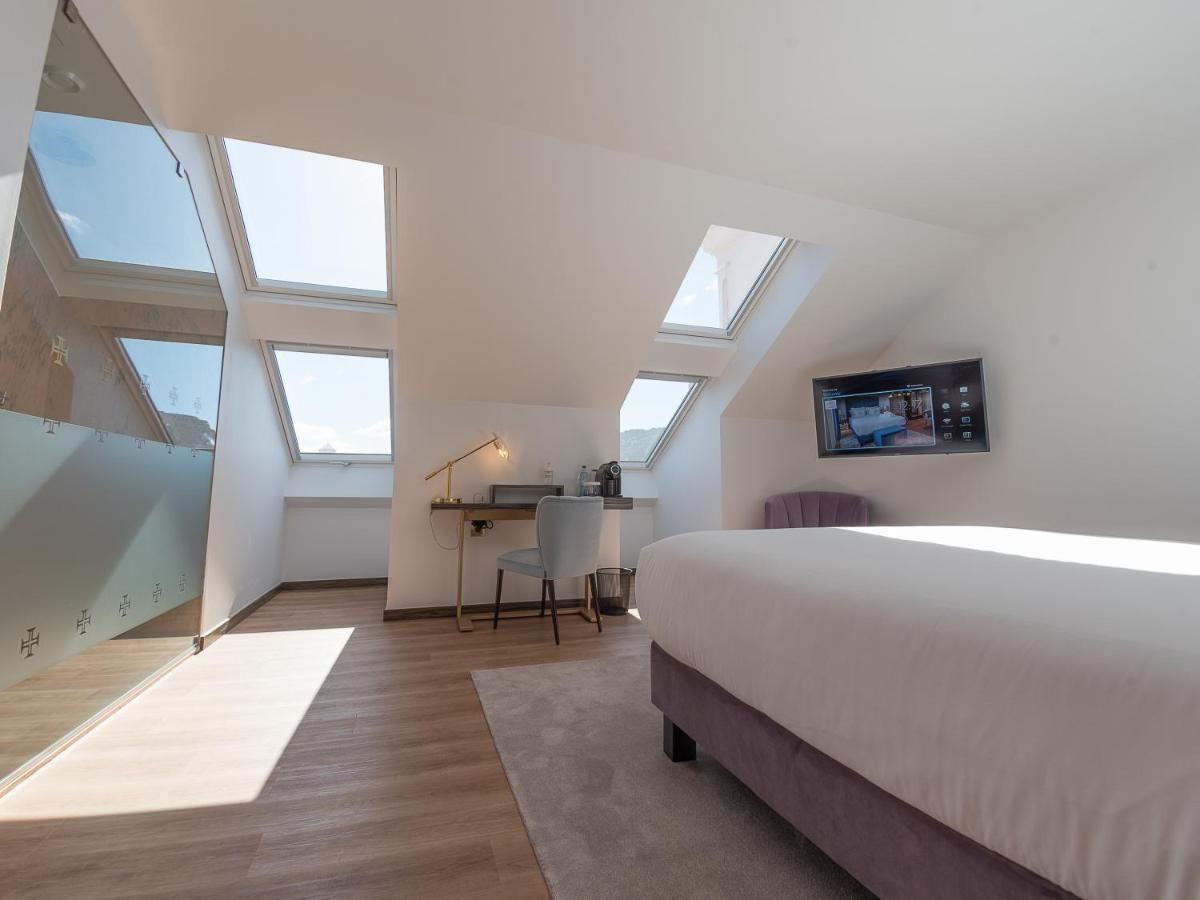 Hotel Republica Boutique Hotel Tomar Eksteriør billede A room at the hotel