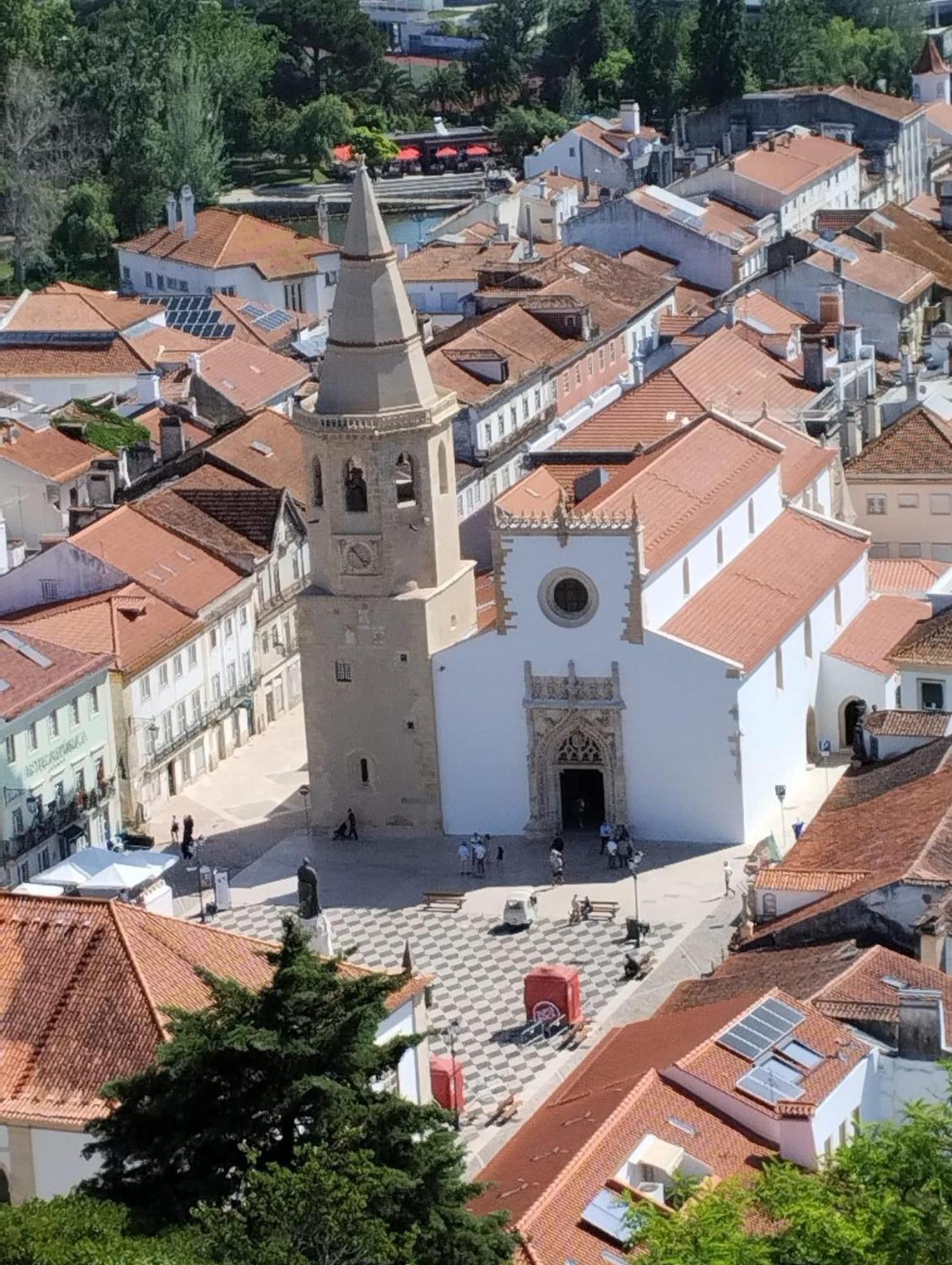 Hotel Republica Boutique Hotel Tomar Eksteriør billede The Church of the Holy Trinity