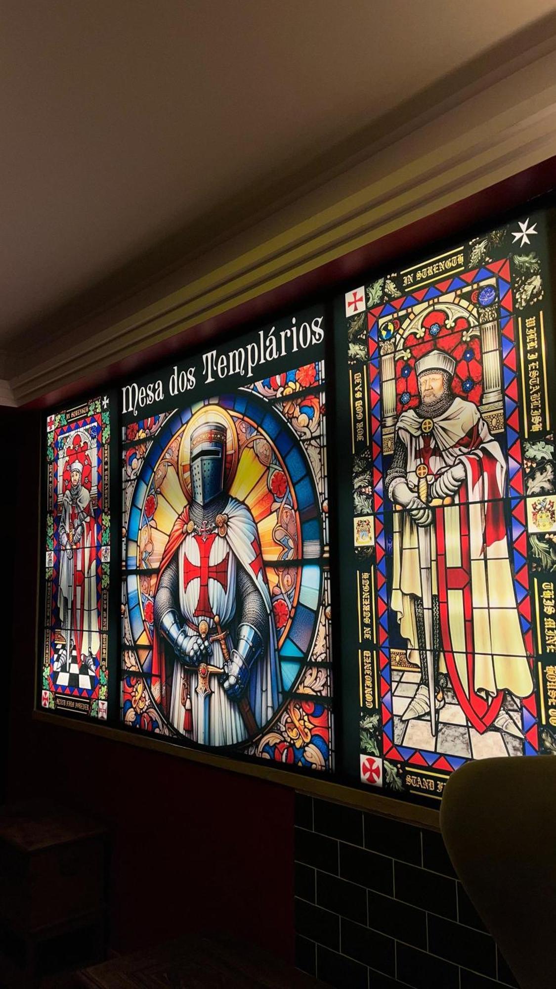 Hotel Republica Boutique Hotel Tomar Eksteriør billede Stained glass window of the Knights Templar