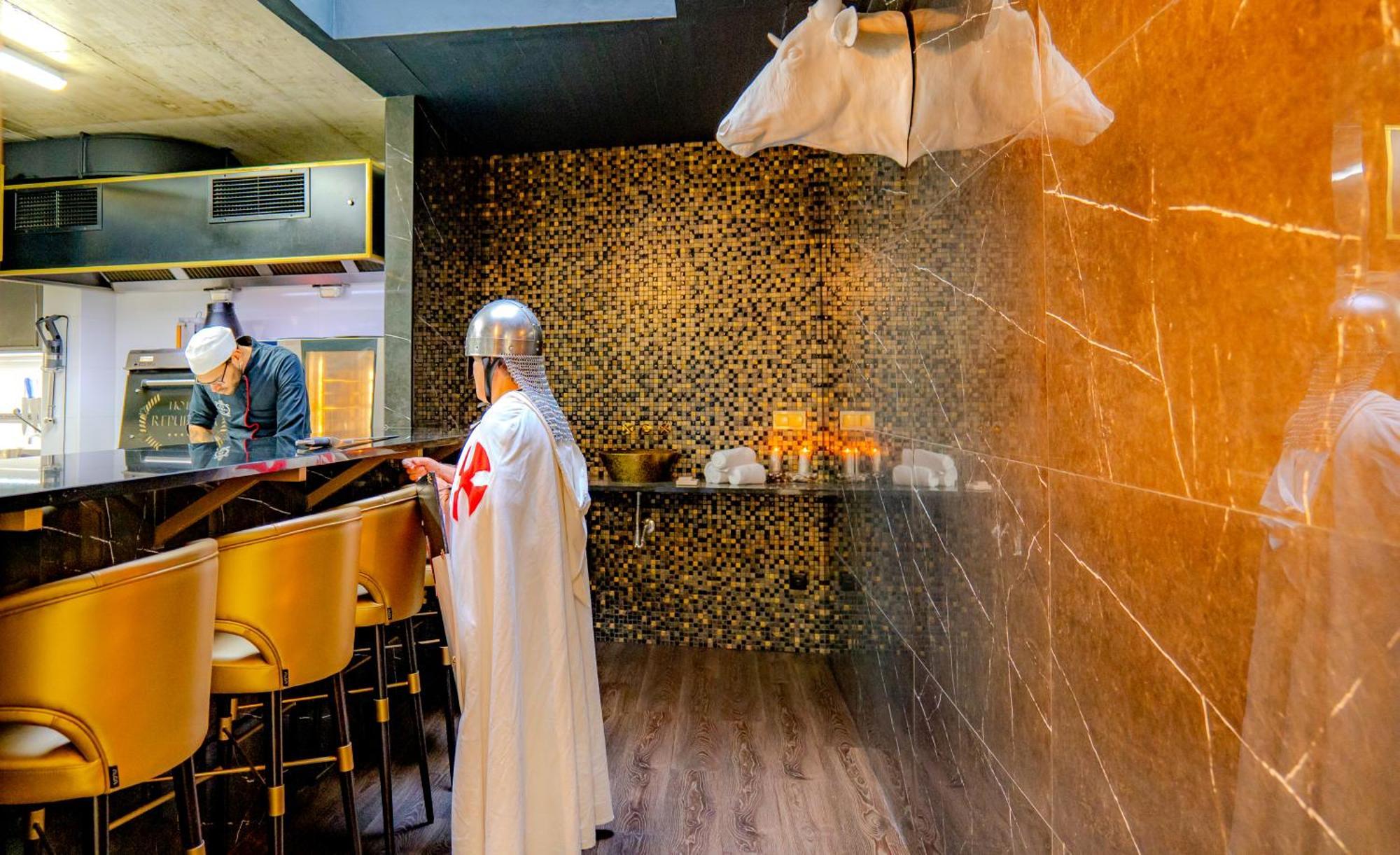 Hotel Republica Boutique Hotel Tomar Eksteriør billede A sushi bar in Tokyo